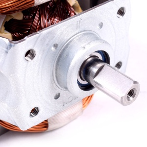 картинка Электродвигатель соковыжималки в Сервисном центре «Близнецов»