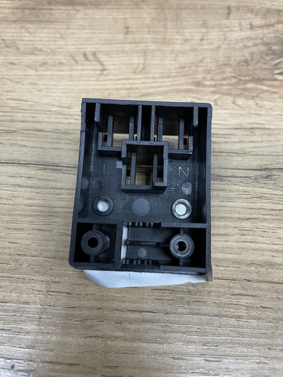 картинка Колодка клеммная  варочной панели в Сервисном центре «Близнецов»