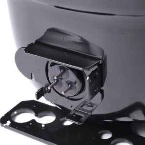 картинка Компрессор FLA150NBMA AR1CSVC холодильника в Сервисном центре «Близнецов»